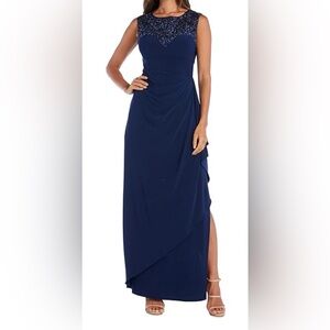 Navy full-length formal gown NWT. R&M Richards NYC size 18W